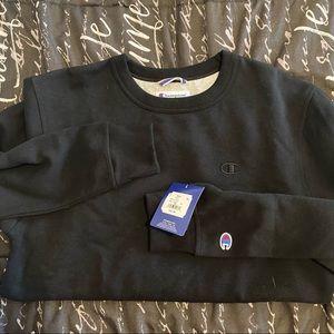 ❌ SOLD ❌ Champion crewneck